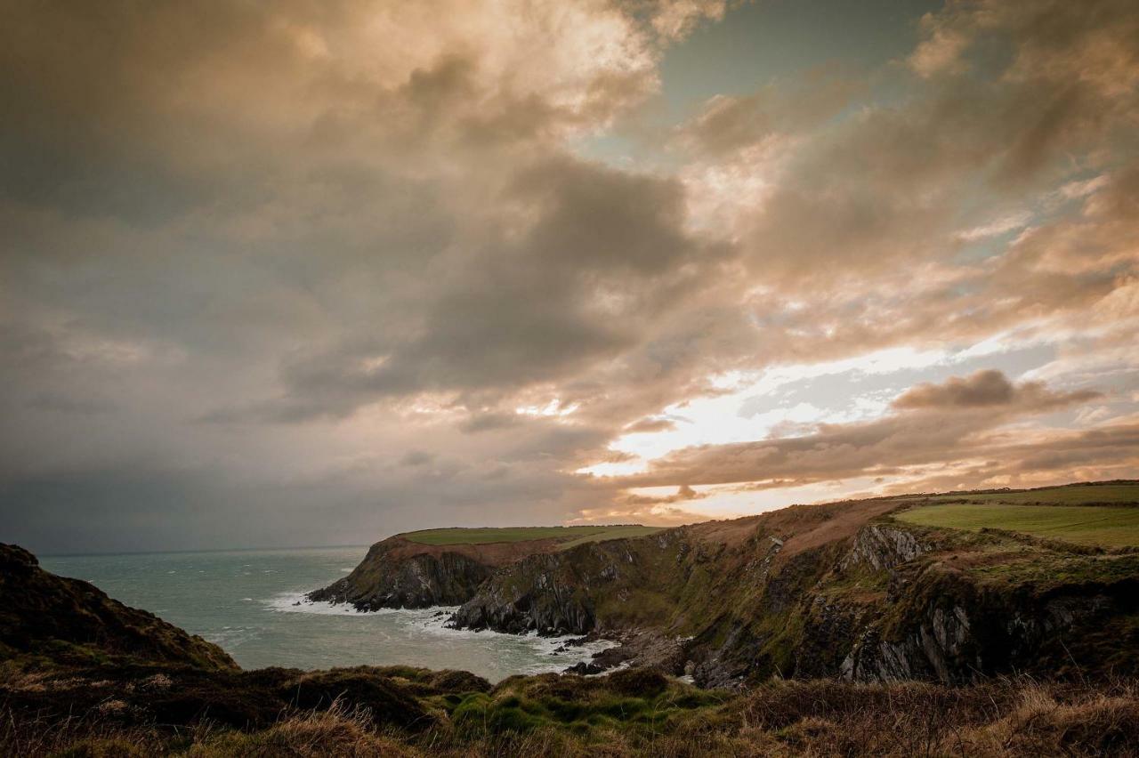 The Wild Atlantic Hideaway Apartment Clonakilty Bagian luar foto